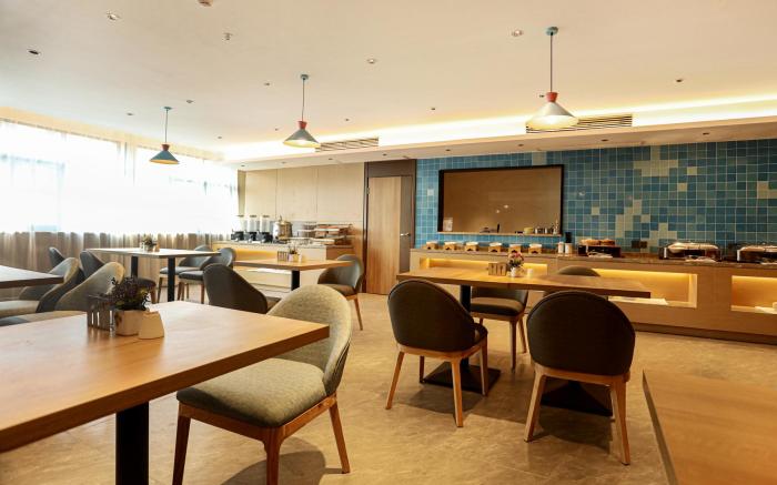 Home Inn Neo Nanchang Honggutan Wanda Plaza