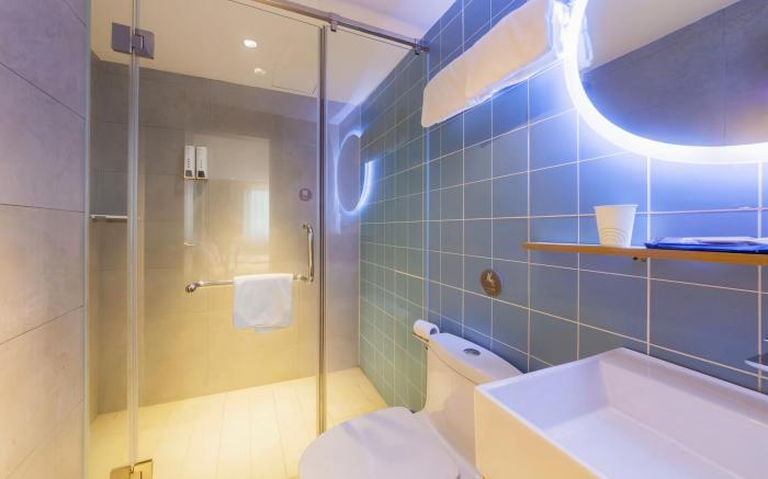 Home Inn Neo Sanya Sanya Bay Chunyuan Seafood Plaza