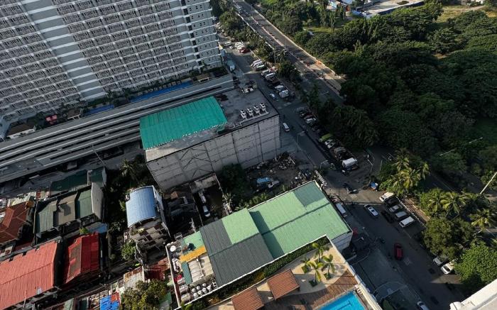 Breeze Residences Two-Beds Unit 2647 with Balcony