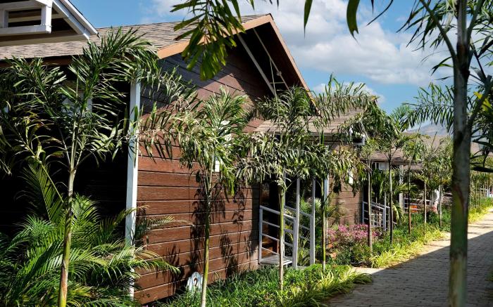 Azure Resort – A Private Pool Retreat