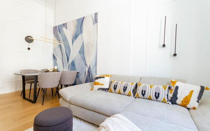 Harmonic Apartment in Bem Square by NW