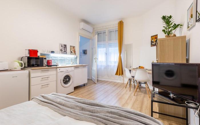 UrbanNest - Super Cozy Apartment by NW