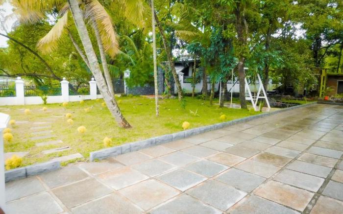 Water front 2bhk varappuzha