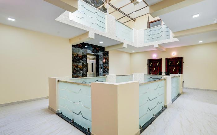 Hotel O Eswar Guest House Padur