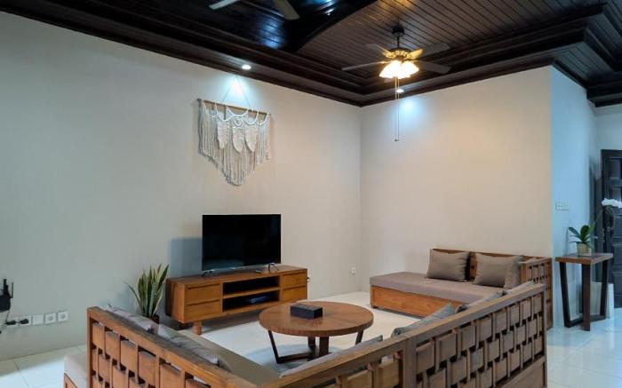 Casa Calma by Moo, 3BR Villa in Seminyak Bali 🌴