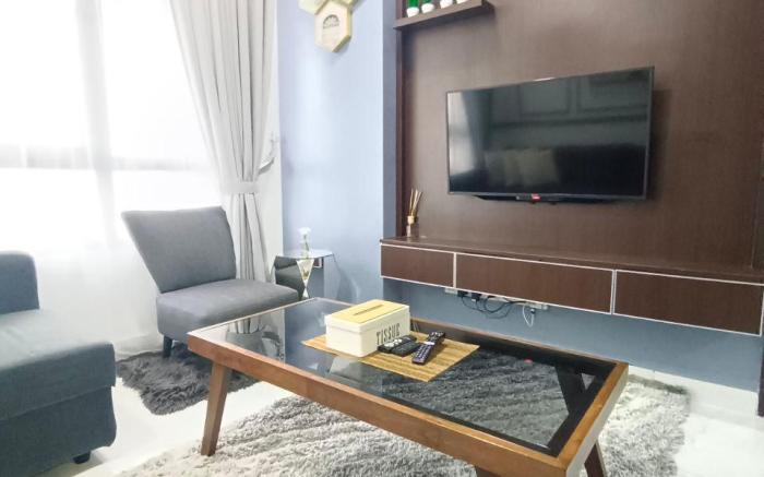 The Family Troika -2 Bedrooms-