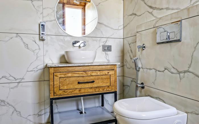 Jusgar Homestay 1BHK- FF in Lansdowne by Homeyhuts