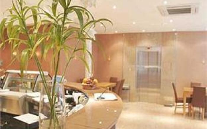 Artto Hotel