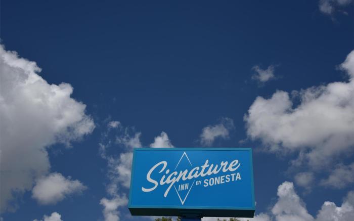 Signature Inn Miami