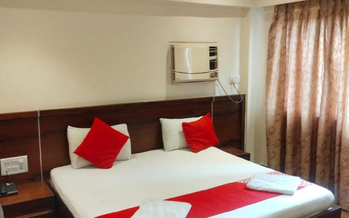 HOTEL KARAN PALACE