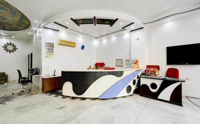 Hotel Legend International - Just a min walk from New Delhi Railway Station