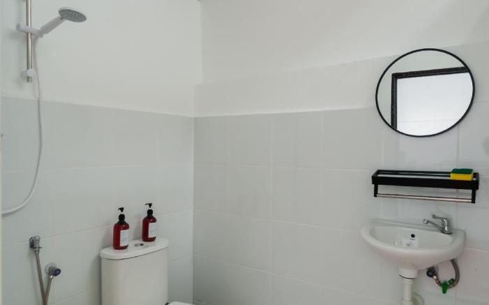 Aayu Chowrasta - 3 min walk to Penang Road Chendul