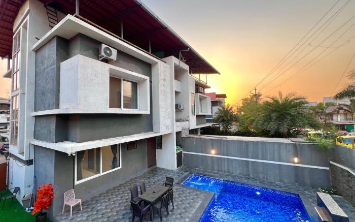 Alpha 3BHK with Pool and Jacuzzi By Stellar Stays