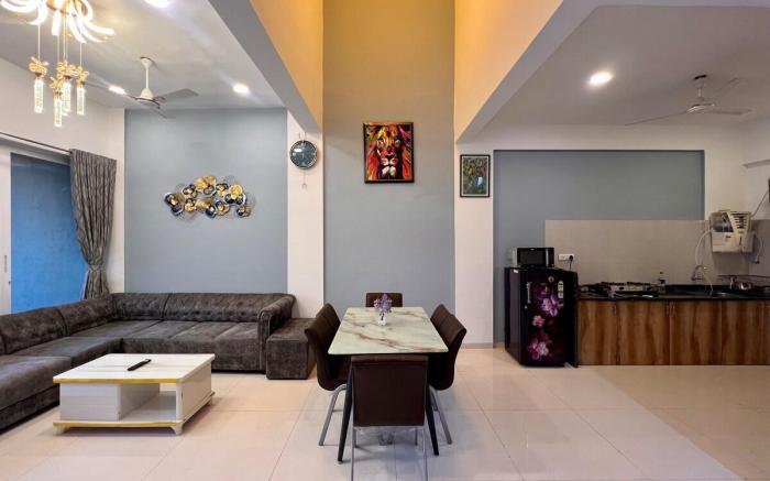 Alpha 3BHK with Pool and Jacuzzi By Stellar Stays