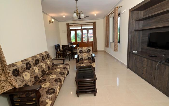 Sky’s heaven @ 2 BHK flat by Benaulim Beach