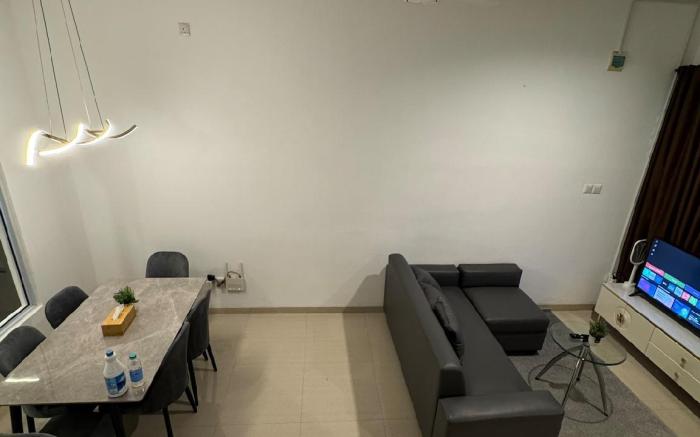 Monde Residence Block L Number 8