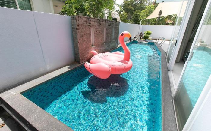GeorgeTown 6BR 25Pax Swimming Pool Bungalow w/ BBQ