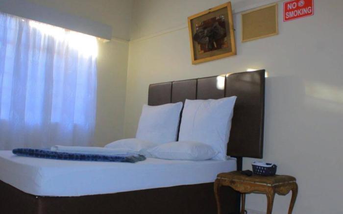 HostHub Guest House 