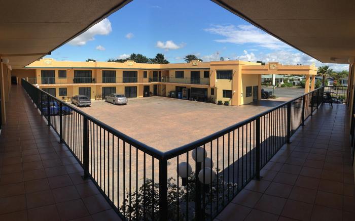 Deco City Motor Lodge