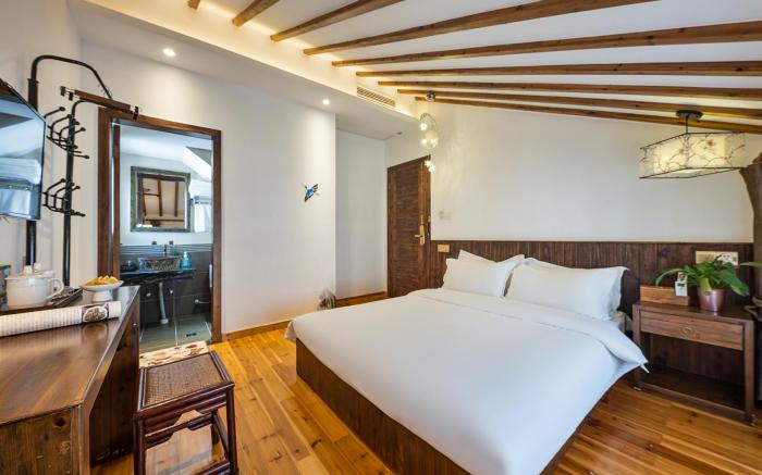 Floral Hotel Qixi Xiaozhu Homestay