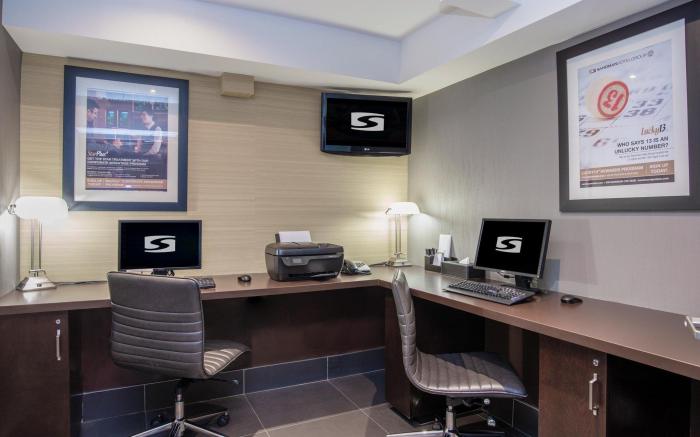 Sandman Hotel & Suites Abbotsford