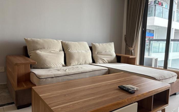 R&F 2R2B Seaview Wooden Stay