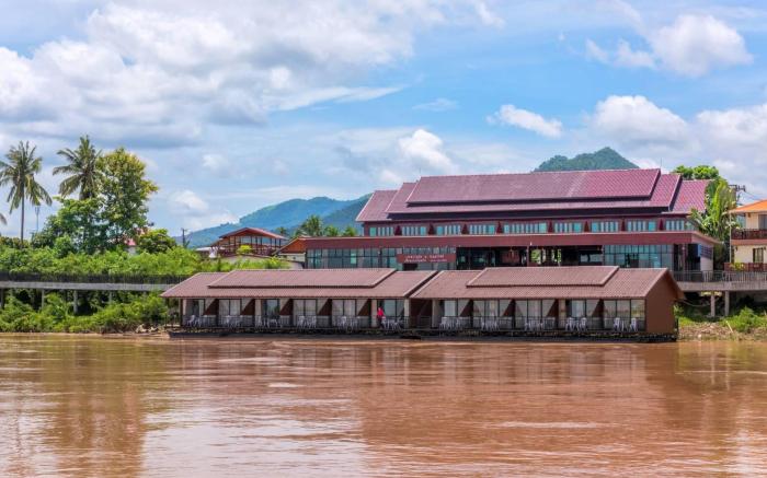 Riverside Chiangkhan Resort