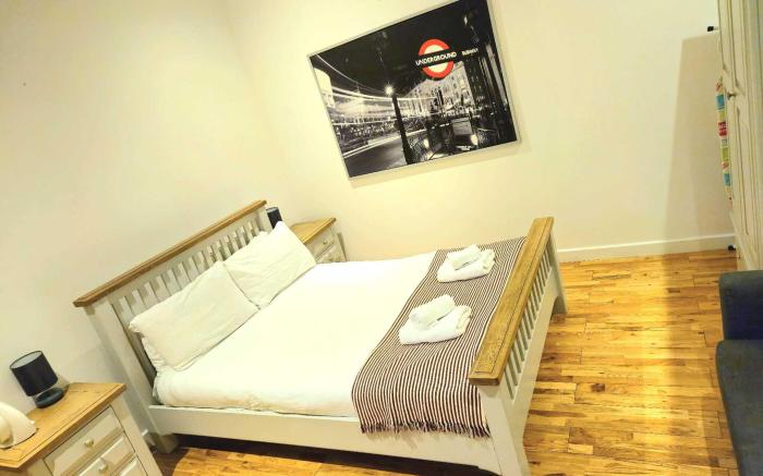 Central 2Bedroom Apartment with Terrace and Garage