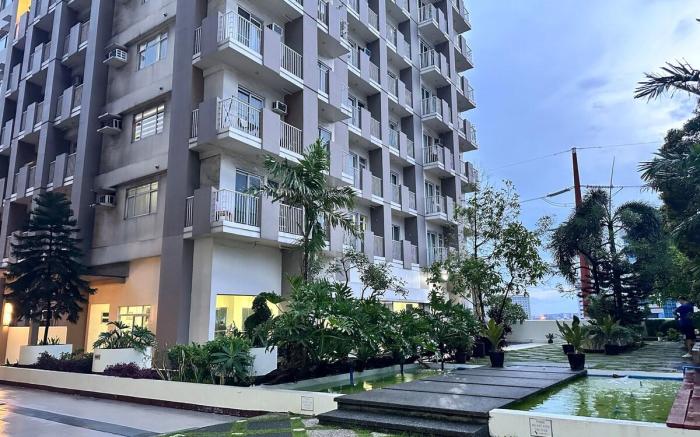 Fantastic 1BR w/ City View in Makati  near Airport