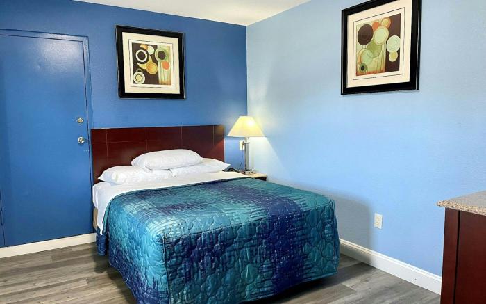 Red Carpet Inn and Suites Wrightstown