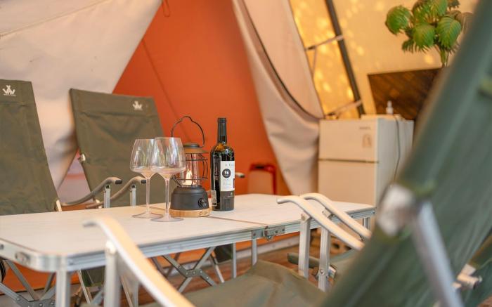 Gapyeong Hwang Jeong-min Glamping Auto Camping