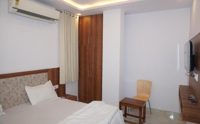 Hotel Regal Crown