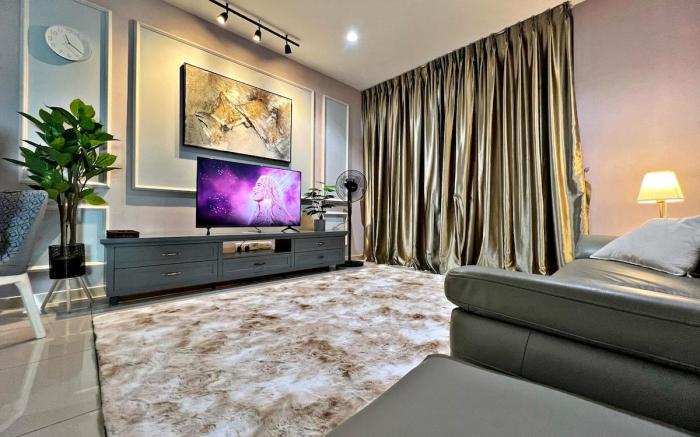 HYDE3 i-City ITQAN Homes : 8pax/Netflix/parking