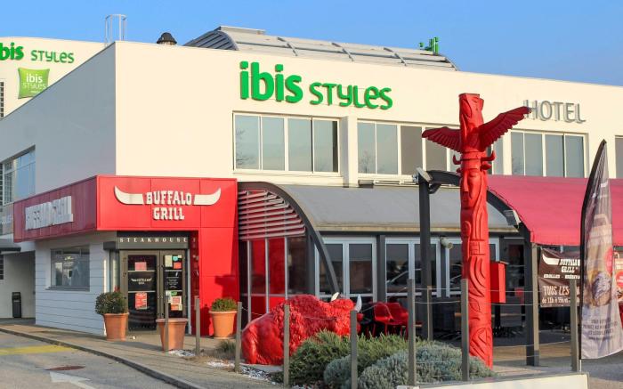 ibis Styles Crolles Grenoble A41