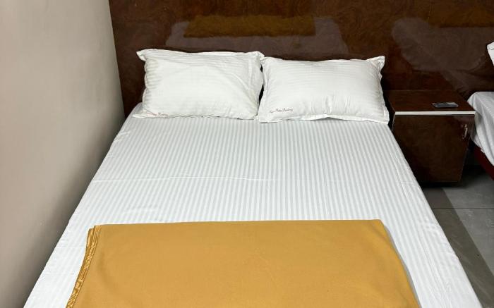 Vasavi Palace Residency 