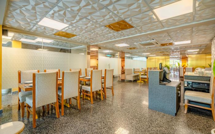 Lime Tree Hotel Near Medanta