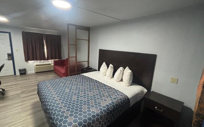 Galaxy Inn & Suites