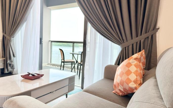 Horizon SeaviewStudio unit atR&FSeineRegionByANJU