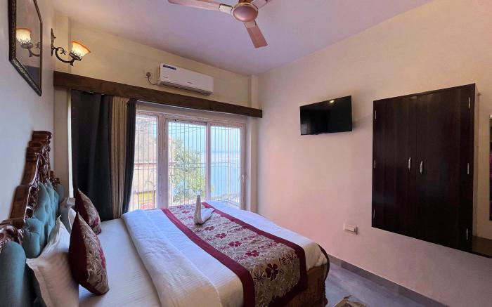 Hotel Royal Shantii Inn