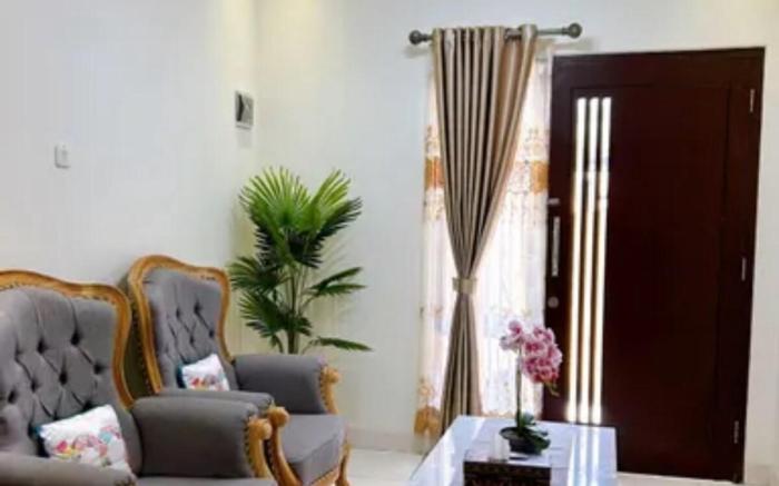 Fnf homestay