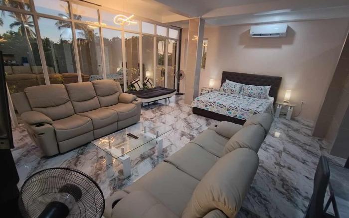 Stargazers 3rd floor family Condo