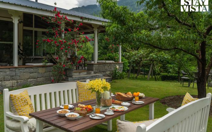 StayVista at Mayflower Aramgarh