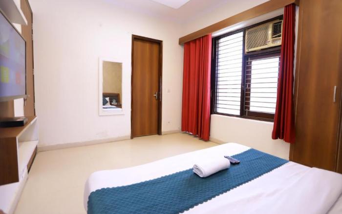 Hotel Luxe Stay Near Delhi Airport