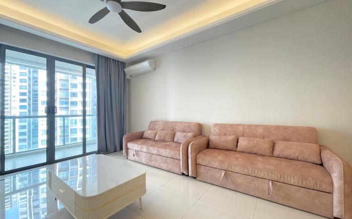 R&F Pool View Creamy Style 3BR 4-14Pax