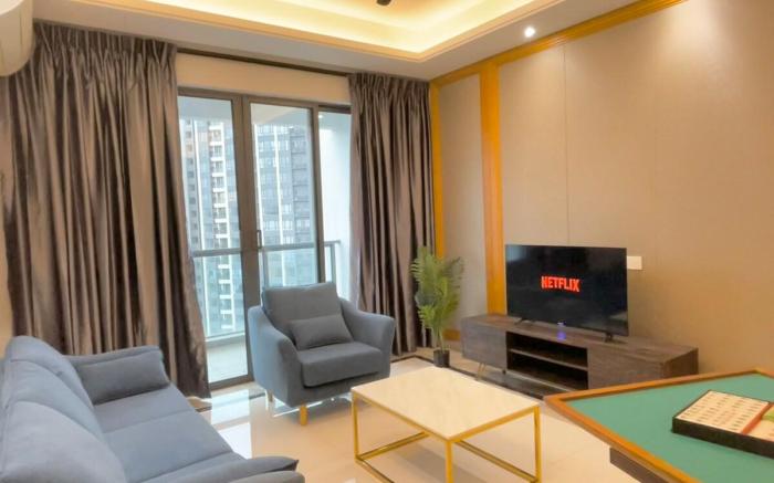 R&F Seaview Topfloor 3BR Modern Style 4to12pax