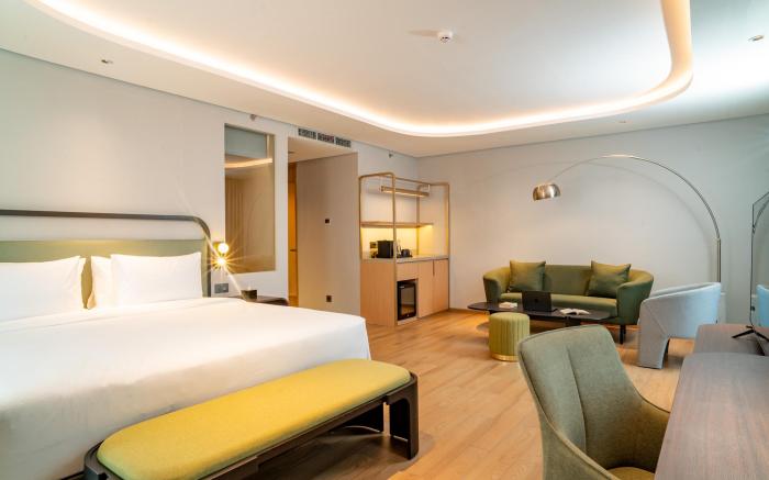 ARTOTEL Living World Kota Wisata