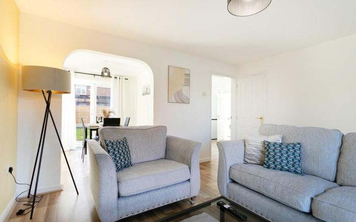 4BR | Sleeps 6 | Wi-Fi | Parking | Discounts