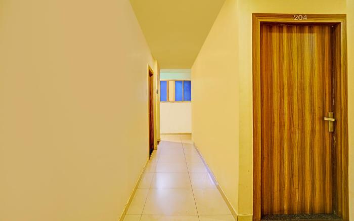 FabHotel Galaxy Inn