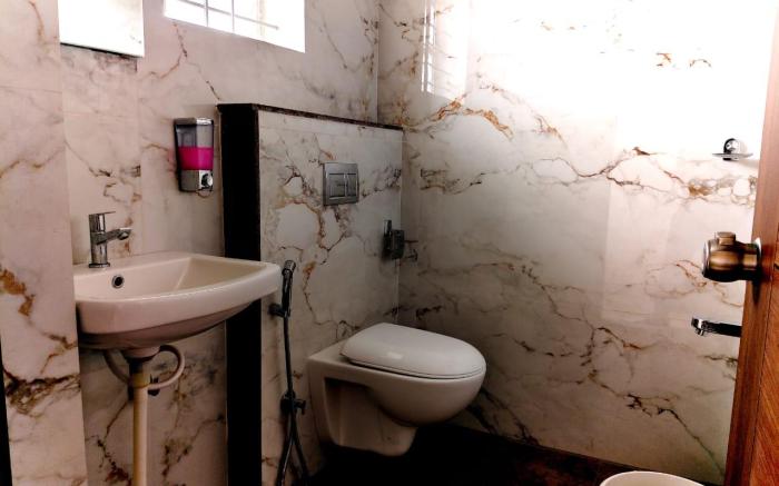 silent ventures hotel