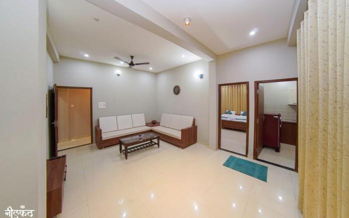 Neelkanth - 1-BHK Flat Near BHU